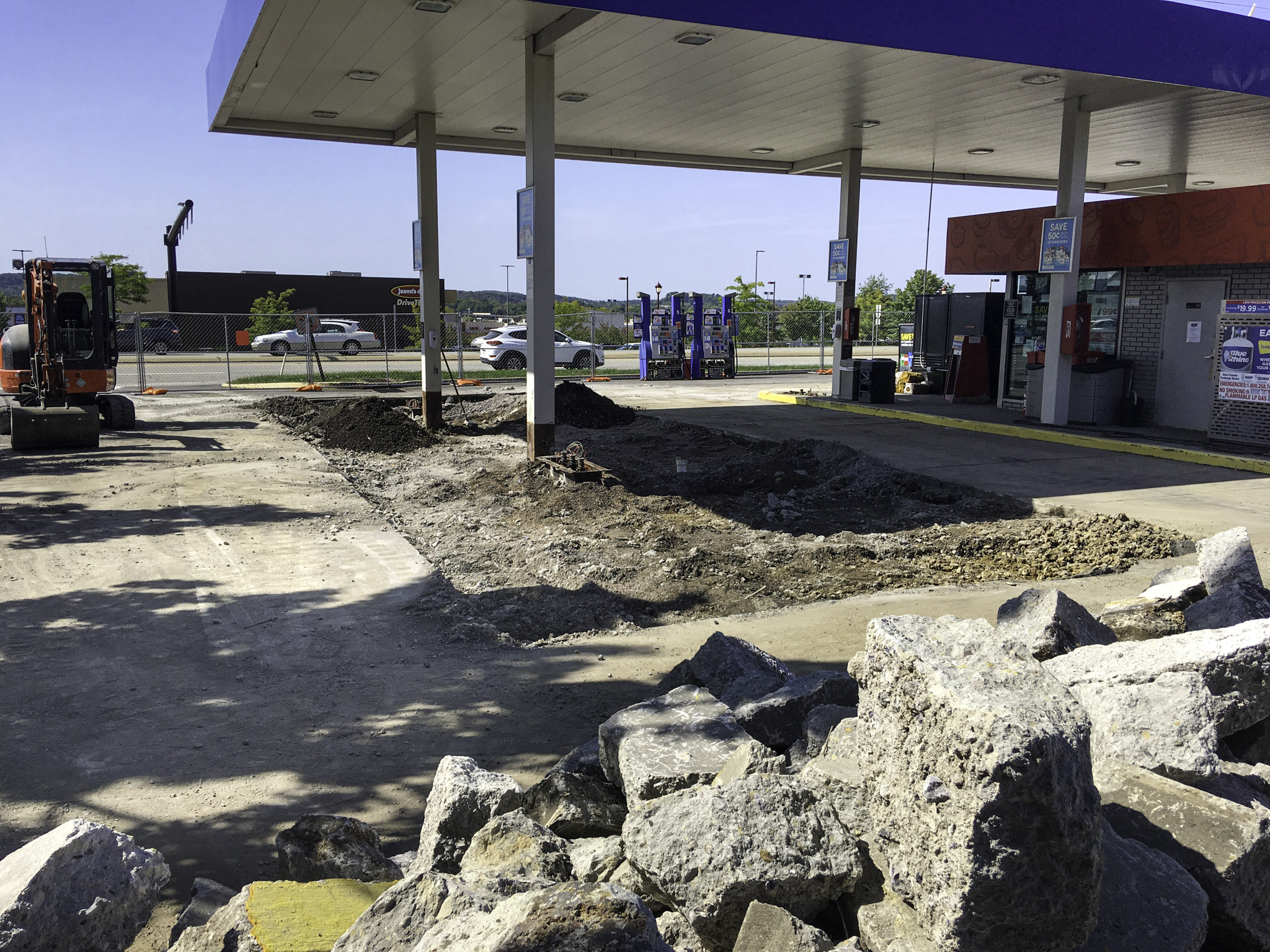 E 161905 GetGo 3131 Cranberry PA 2 Small