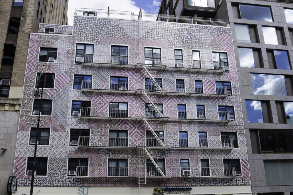 S 5100097 255 W 14th Street Small 07