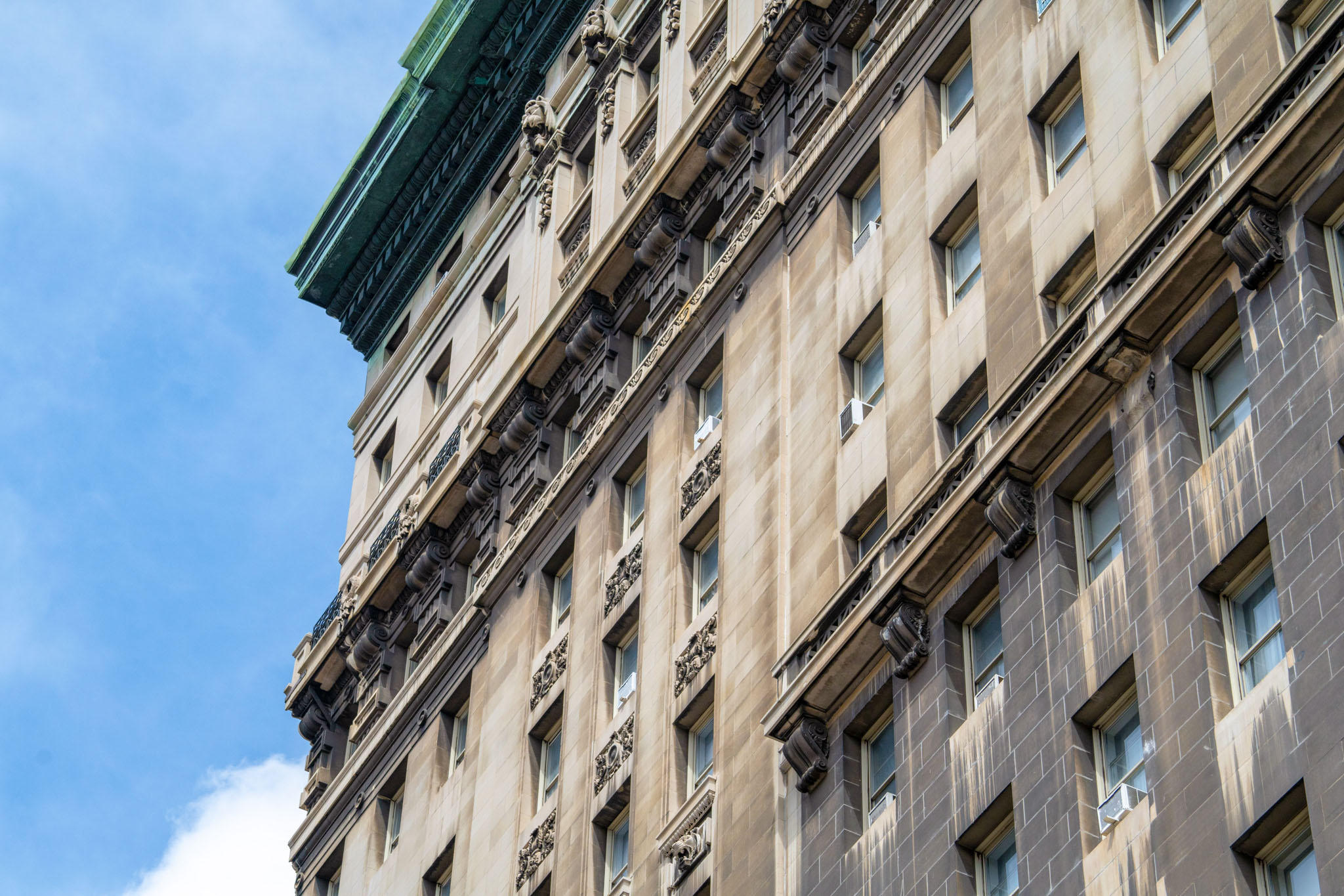 S 510057 31 Union Sq West Building Small