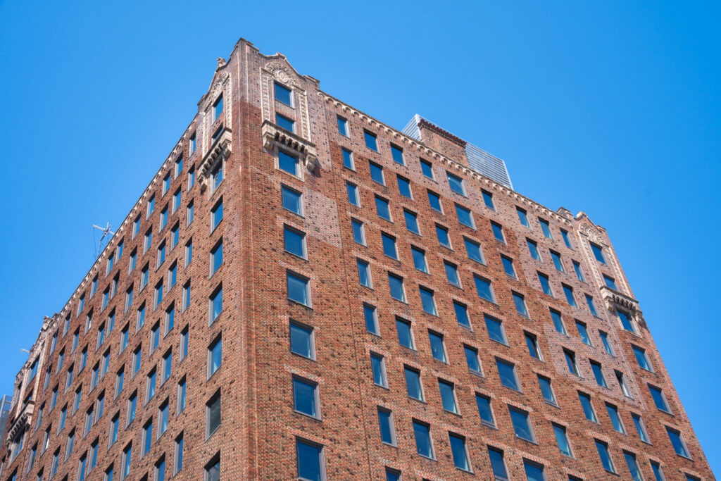 S 530028 001 201 West 77th Street 1 Small